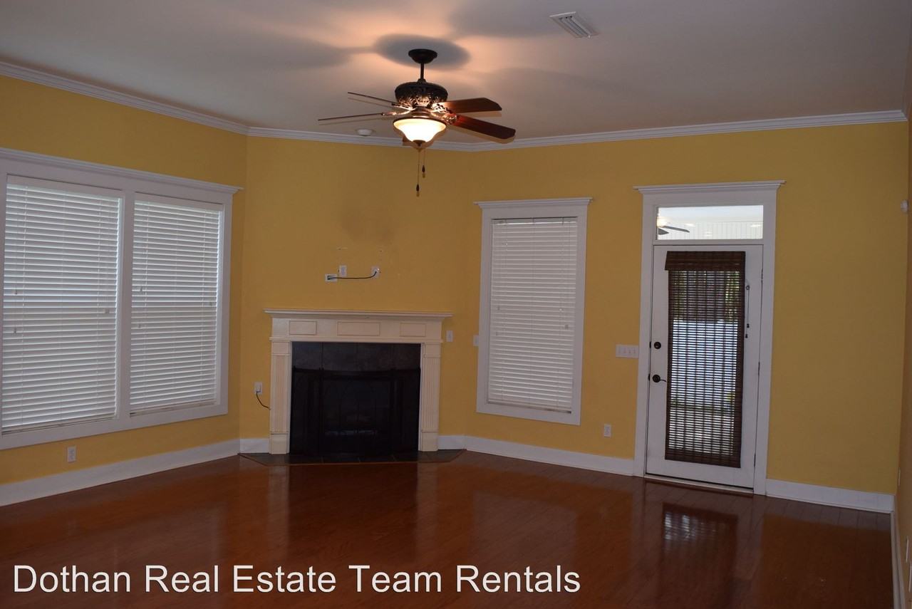 204 Chloe Ct - Photo 2 of 14