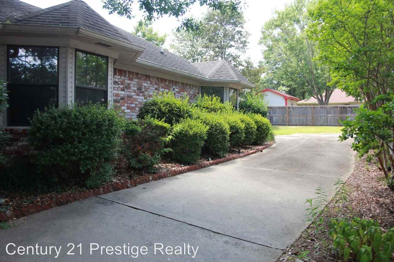 17 Tallyho Ct - Photo 2 of 27