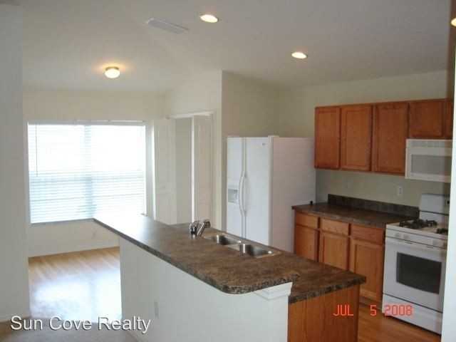 24727 Portofino Dr - Photo 3 of 14