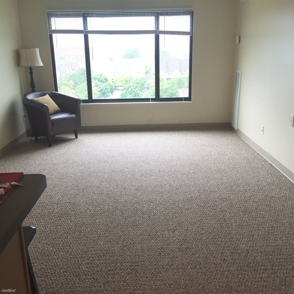 St. Antoine Gardens - Photo 3 of 9