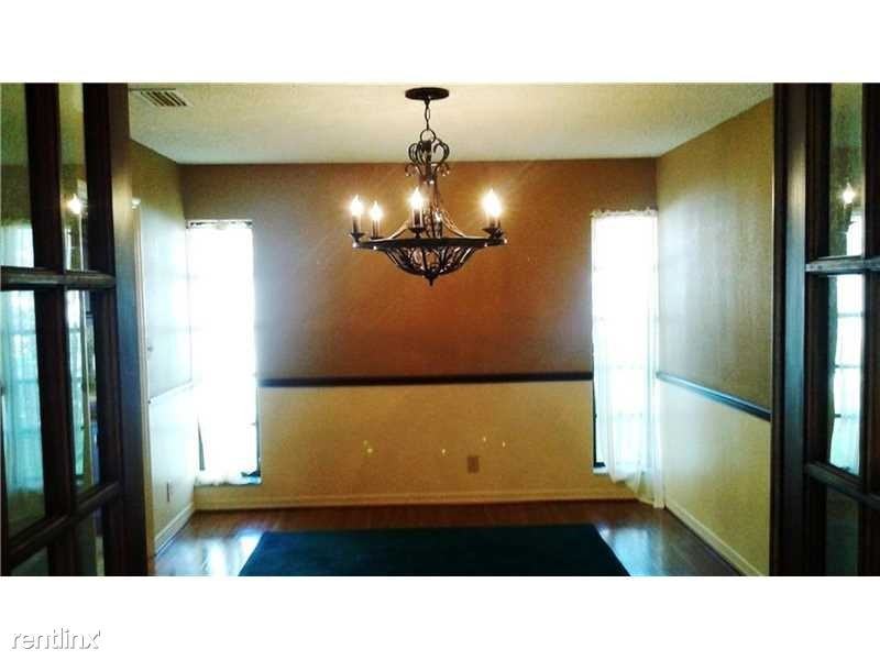 1356 NW 100th Ave - Photo 3 of 4