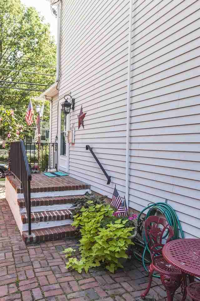 23 W Delaware Ave #2 - Photo 3 of 27