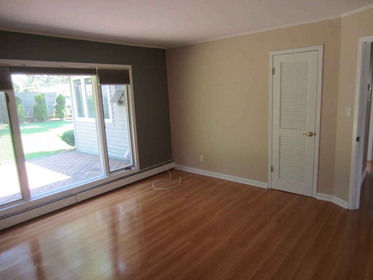 18 Texas Ct - Photo 3 of 16