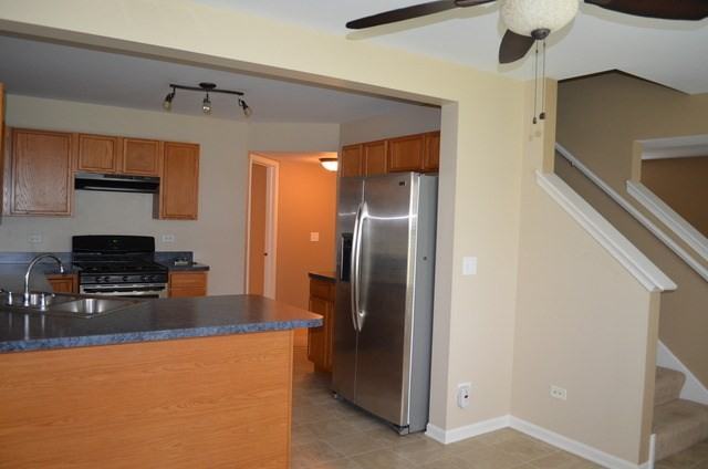 21542 Loch Ln - Photo 2 of 11