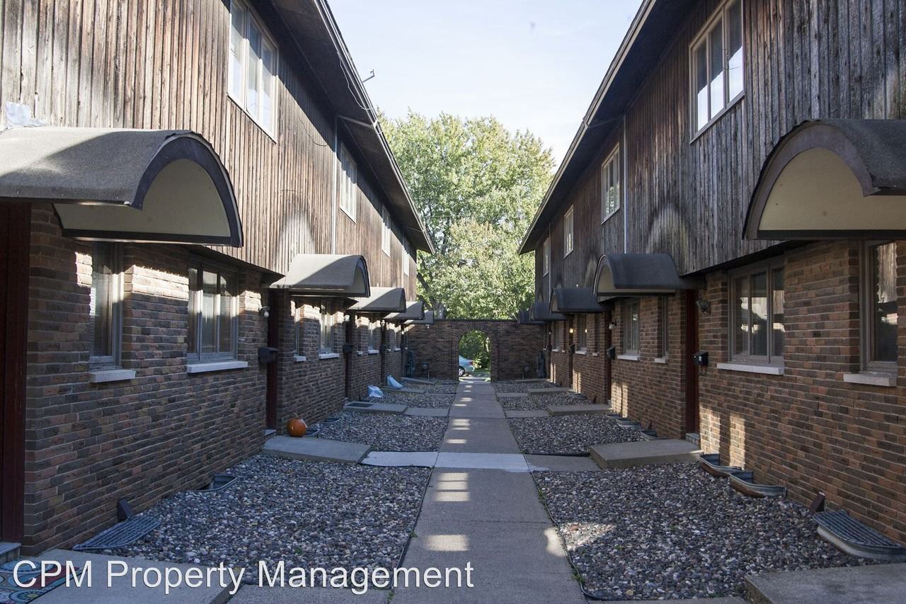 941, 942, 947 & 951 17th Ave SE - Photo 2 of 16