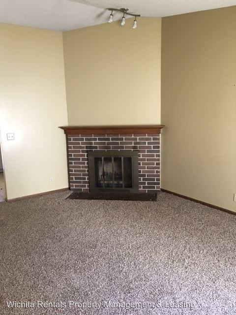 141 S Lark Ln - Photo 2 of 11