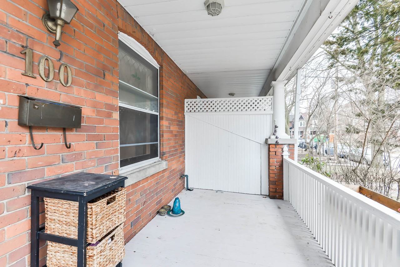 100 Rainsford Road Apartments 100 Rainsford Rd, Toronto, ON M4L 3N9