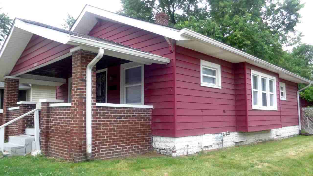 668 N Temple Ave - Photo 2 of 14