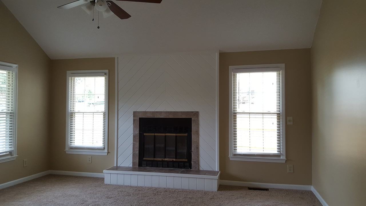1001 Sequoia Dr - Photo 2 of 9