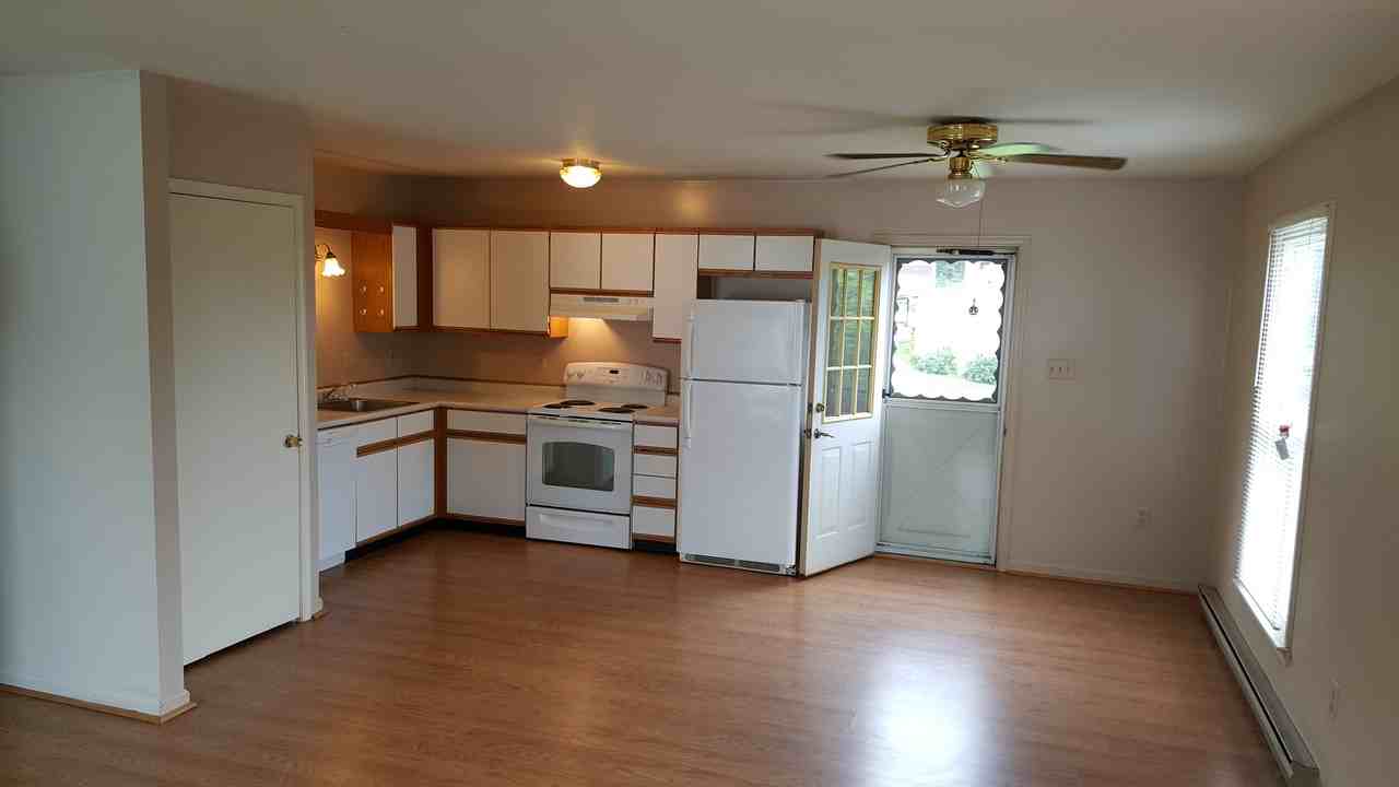 482 Sunset Street - Photo 3 of 18