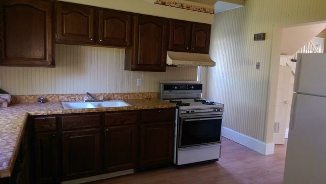 2806 Elim Ave - Photo 3 of 9