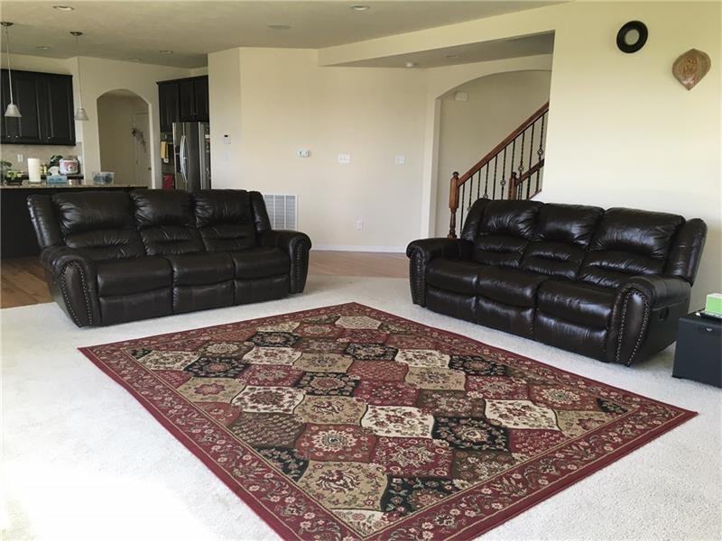 530 Cortland Dr - Photo 3 of 19