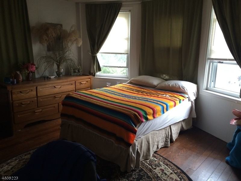 125 Wilson St - Photo 2 of 5