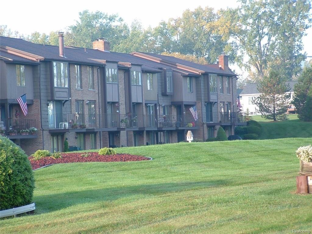 2500 River Rd - Photo 2 of 23