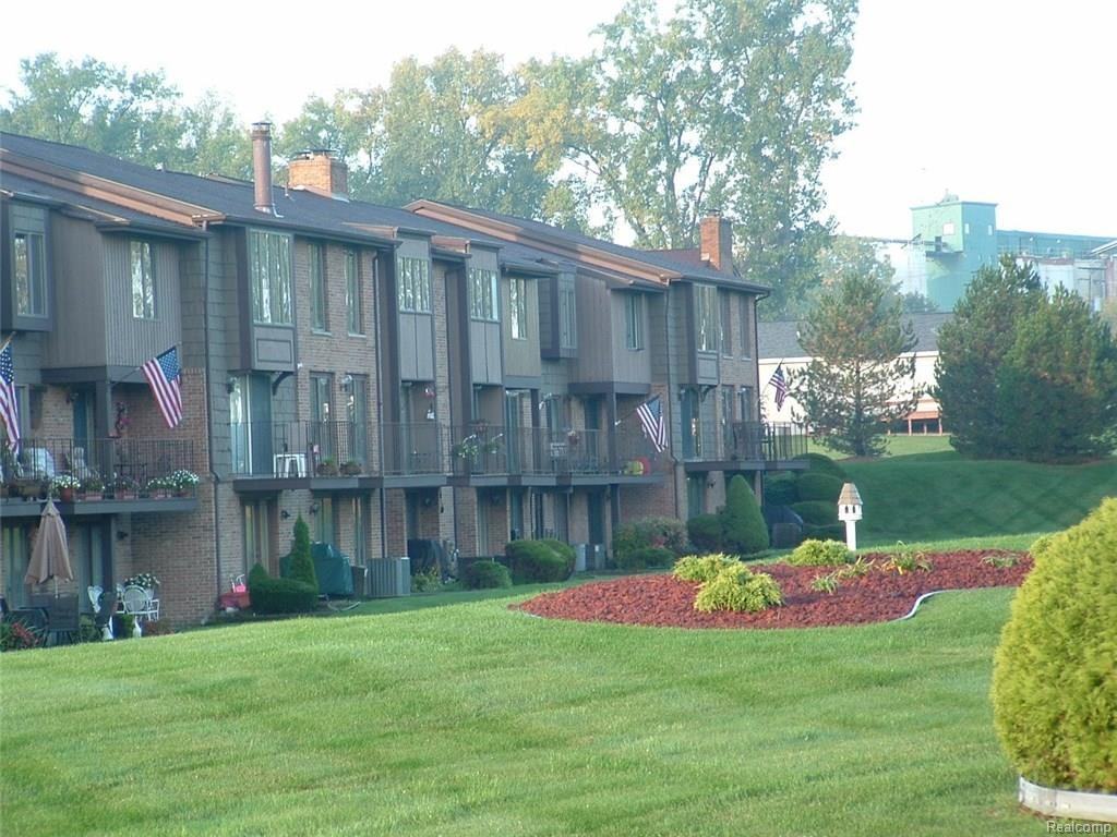 2500 River Rd - Photo 3 of 23