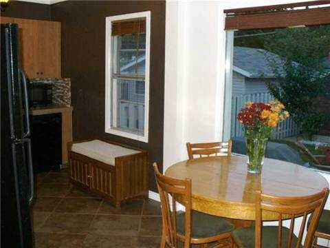 11243 70 St NW - Photo 3 of 8