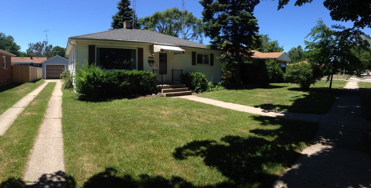 5308 38th Avenue - Photo 3 of 22