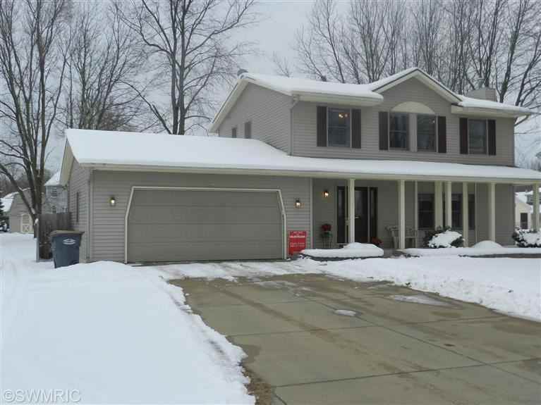 1009 Barton St - Photo 2 of 11