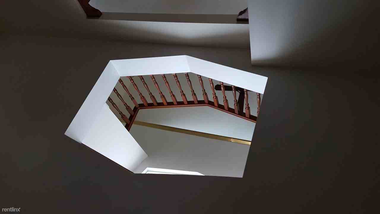 22405 Lange St - Photo 2 of 7