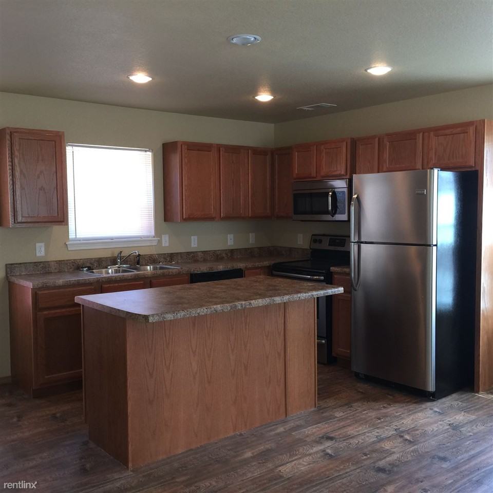 2820 W Lakewood Dr - Photo 3 of 10