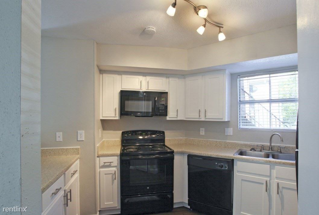 Park at Midtown Apartments - Photo 2 of 10