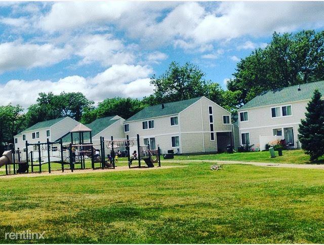 Meadow Lanes Townhomes Apartments 287 Meadow Ln Dr, Holland, MI 49423