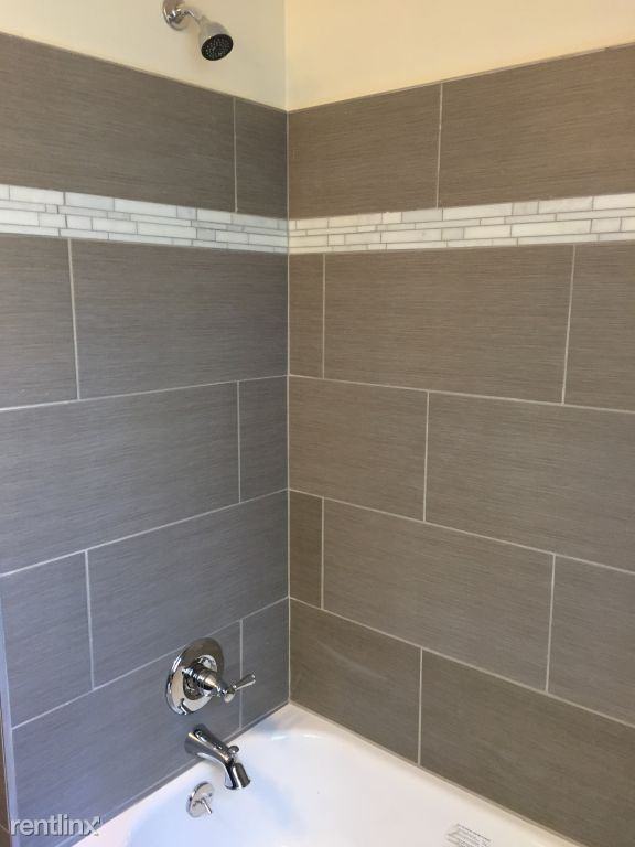 Hollywood Court Apartments - Photo 3 of 5