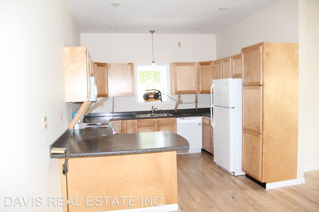 11 Davis Ln - Photo 2 of 4