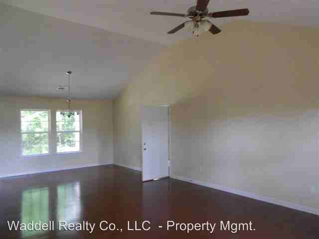 3099 State Rte 520 - Photo 3 of 10