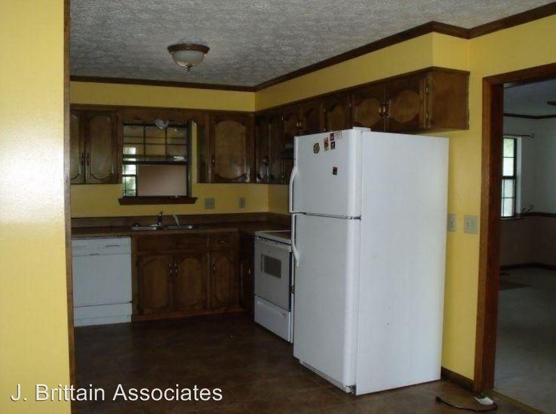 208 Burke Ave NW - Photo 3 of 9