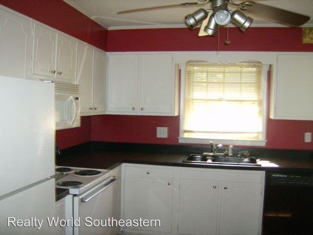 801 Garden Rd - Photo 3 of 10