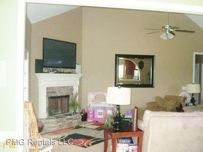 318 Leyland Rd - Photo 3 of 9