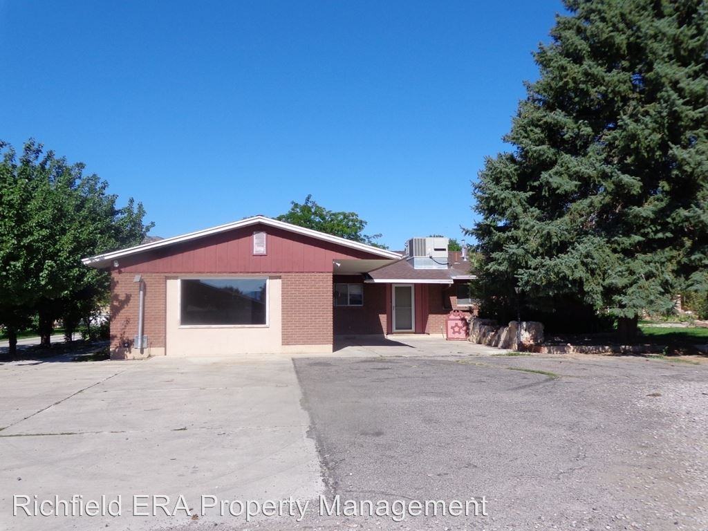 860 W 740 S - Photo 2 of 16