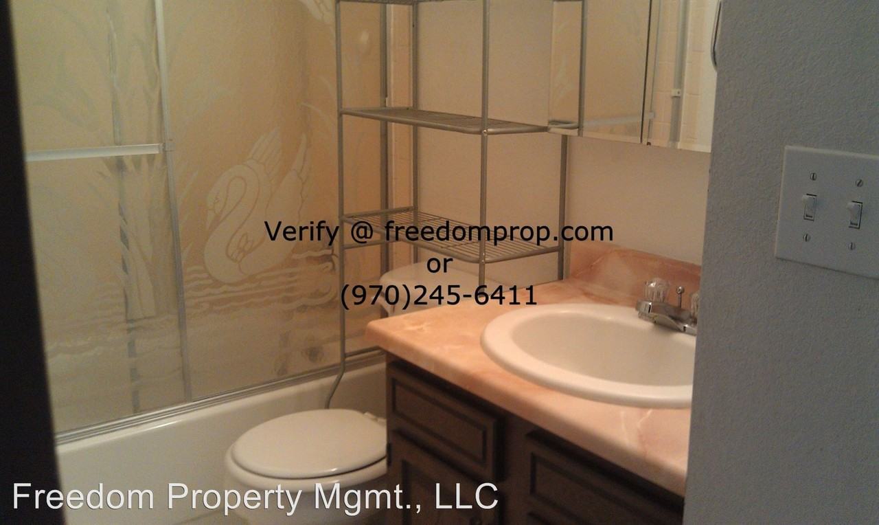 3238 White Ave - Photo 3 of 7