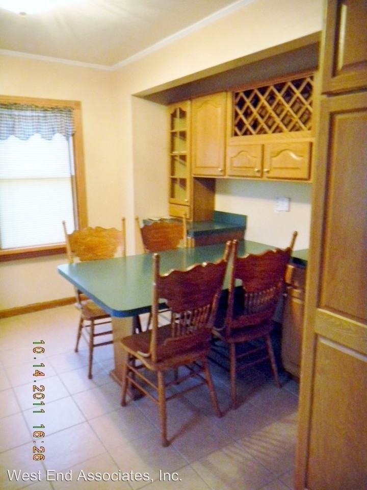 4587 W Mountain View Dr - Photo 2 of 10