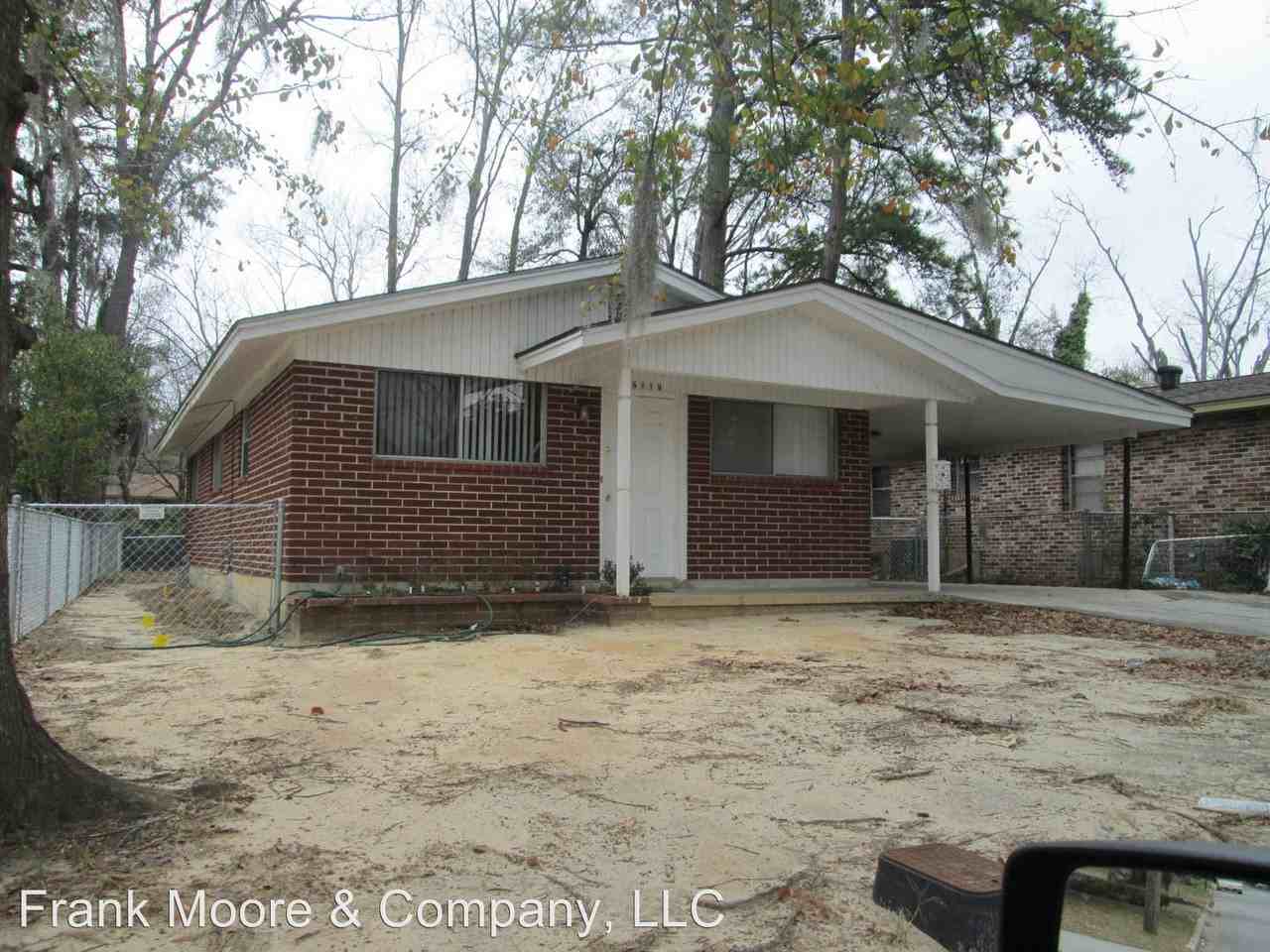 2002 E 59th St - Photo 3 of 24