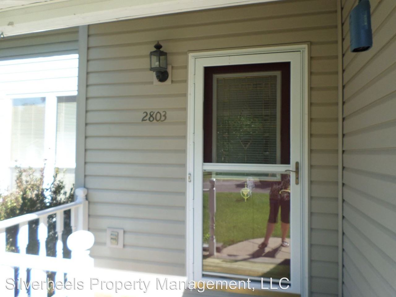 2803 18th Ave - Photo 2 of 26