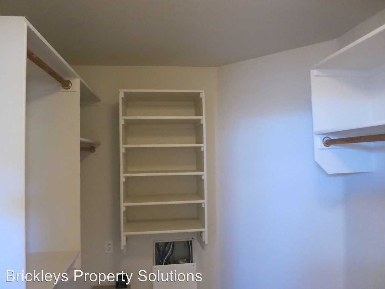 3101 Shady Spring Dr SW - Photo 2 of 26