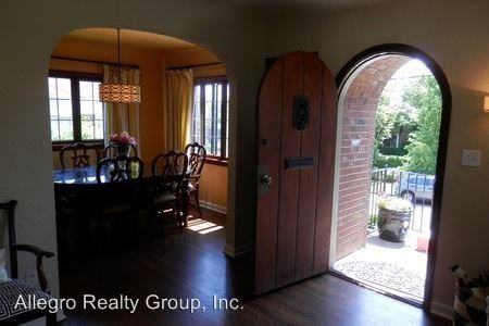 2632 W Plymouth St - Photo 2 of 14