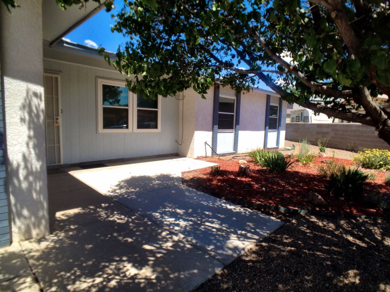 12713 La Cueva Ln NE - Photo 2 of 24