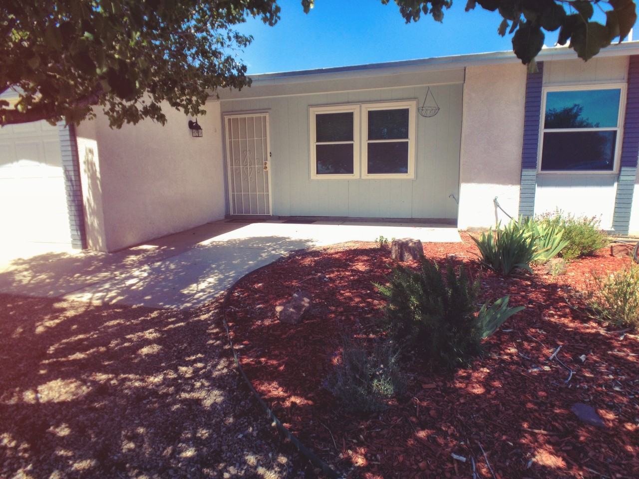 12713 La Cueva Ln NE - Photo 3 of 24