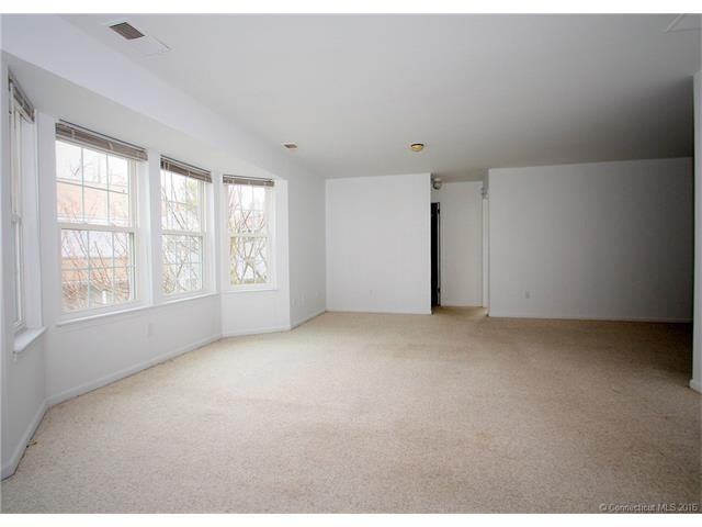 8 Woodhill Rd #8 - Photo 2 of 16