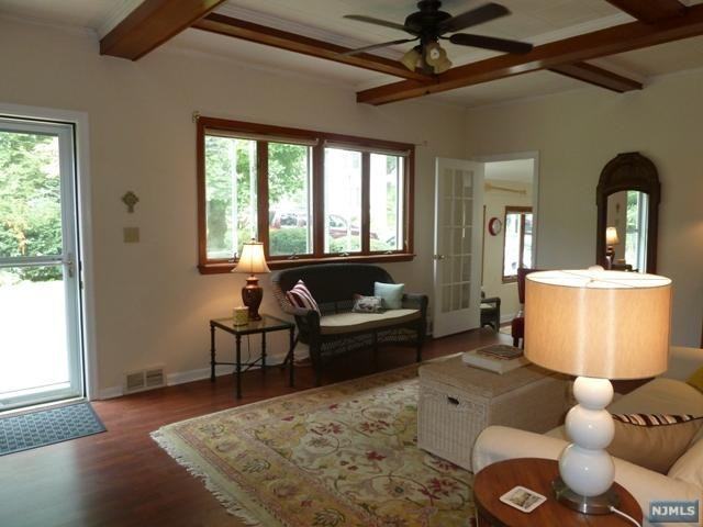 43 Oliver Pl - Photo 3 of 13