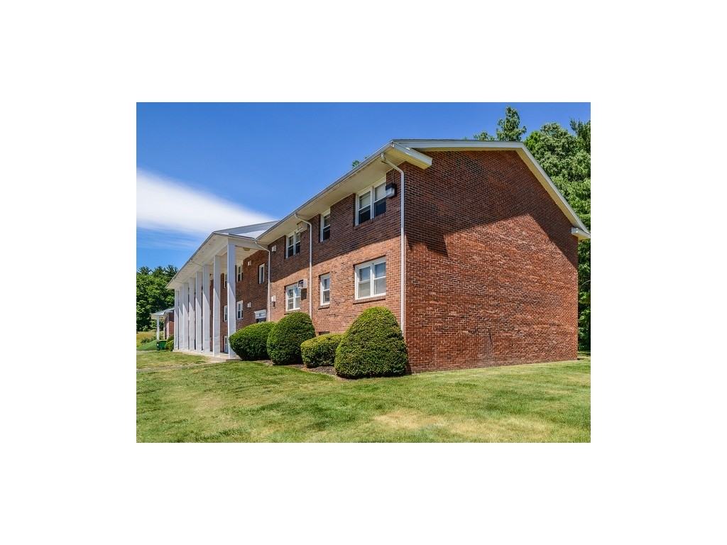 Cliffside Apartments - Photo 3 of 20