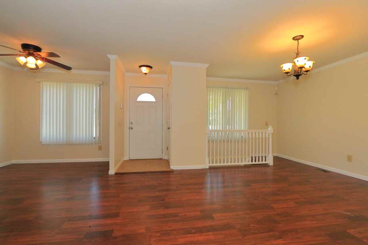 4138 92nd Ave - Photo 3 of 16