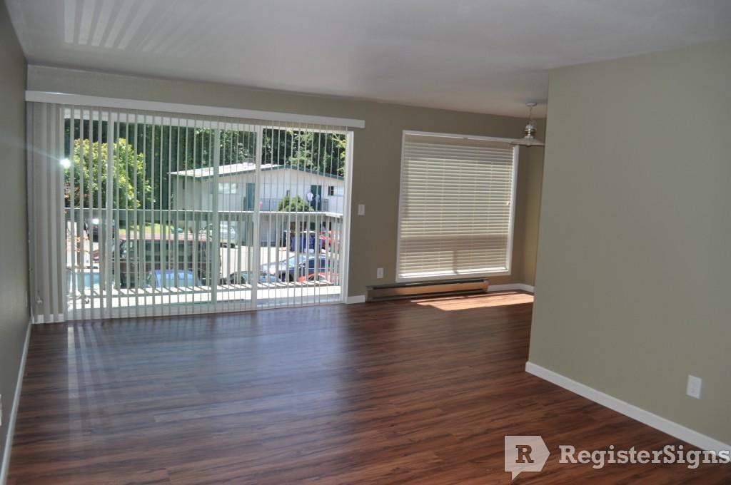 15146 65th Ave S - Photo 2 of 14