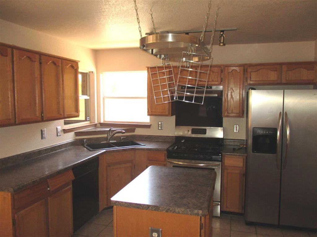 12024 David Forti Dr - Photo 3 of 26