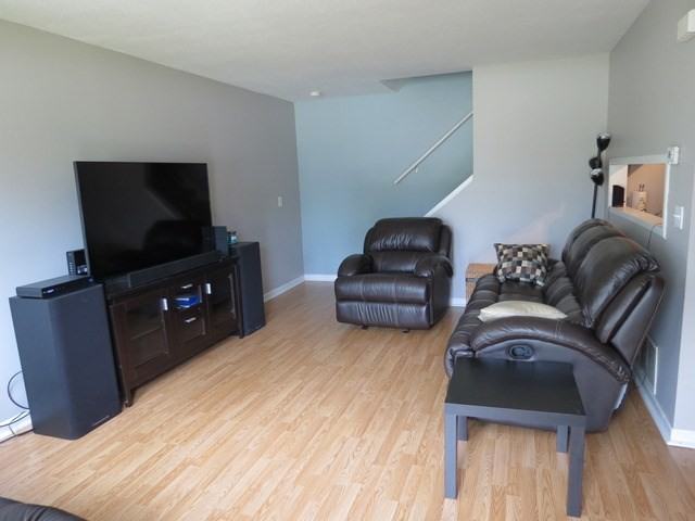 20207 S Fairwood Ct - Photo 2 of 9