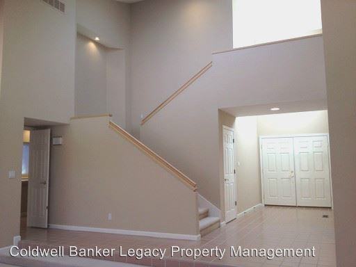 10601 Prestwick NE - Photo 3 of 17