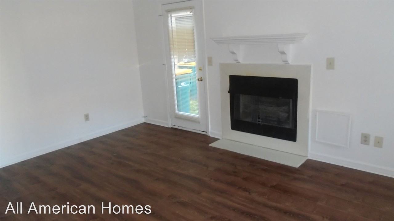 2616 Burke Ln - Photo 3 of 12